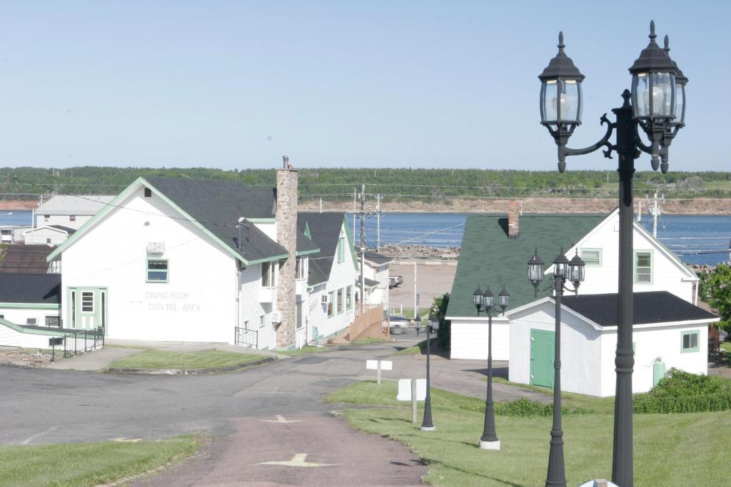 Laurie'S Inn Cheticamp Luaran gambar